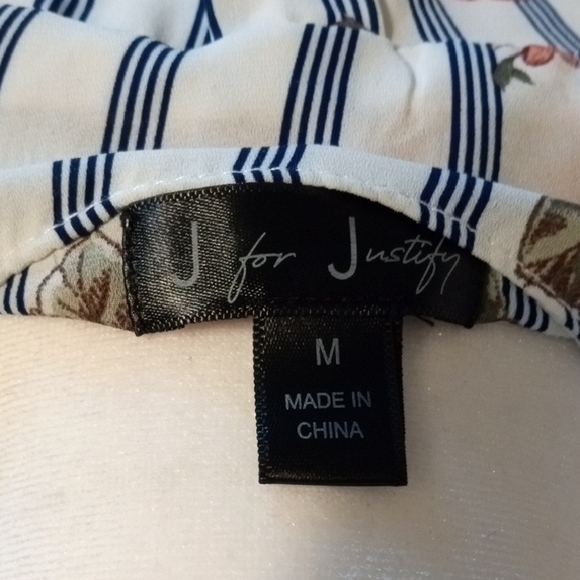 J for Justify Floral Striped Blouse in White ,Blue,Pink& Green - Picture 5 of 8